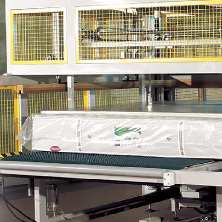 Otomatik press ve vakum sistemi: Pinömatik sistem ile hızlı ve düzgün vakumlama